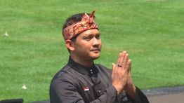 Penampilan Iko Uwais Atraksi Pencak Silat di Istana
