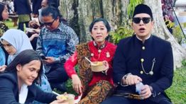 Meutya Hafid Ngemper Makan Bakso di Istana