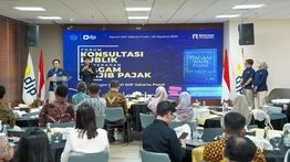 Kanwil DJP Jakarta Pusat Gelar Forum Konsultasi Publik 2025 dan Penyerahan Piagam Wajib Pajak