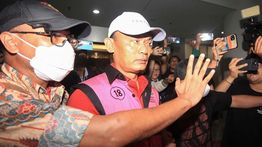 Mantan Ketua PN Jaksel Jalani Sidang Perdana Kasus Suap Putusan CPO