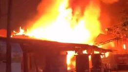 Kebakaran Hebat Landa Pasar Pejuang Pratama Pondok Sani Bekasi