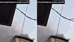 Rumah Warga di Belakang SMPN 258 Ciracas Terbakar Hebat