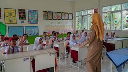Dorong Peningkatan Kualitas Pendidikan di Indonesia, BRI Salurkan Bantuan Beasiswa bagi Pelajar
