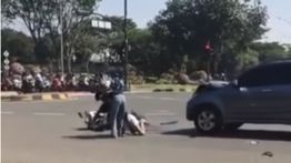 Pemotor Meregang Nyawa Dihantam Minibus di BSD Sore Ini
