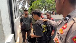 Dituduh Penyusup Demo Buruh, Pelajar-Remaja Ditangkap Polisi di DPR