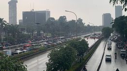 Tol Dalam Kota Lumpuh Total, Demo Mahasiswa di DPR Paksa Kendaraan Putar Balik
