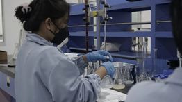 Kemenkes Tunjuk Etana Jadi Laboratorium Pusat Unggulan untuk Vaksin dan Bioteknologi
