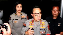 Polda Metro Sebut Ada Kelompok Tak Dikenal Lakukan Aksi Anarkis di Depan DPR