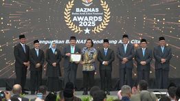 Terima BAZNAS Awards 2025, Komeng Ajak Masyarakat Salurkan Zakat Lewat BAZNAS