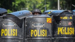 31 Polisi Luka-luka Saat Amankan Demo DPR, Dirawat di RS Polri