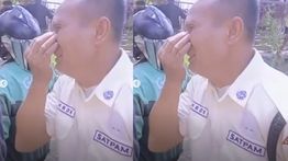 VIDEO: Tangisan Sekuriti DPRD Cirebon, Motornya Dibakar Massa