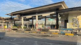 7 Halte Transjakarta Hangus Dibakar Massa Saat Demo Ricuh di Jakarta