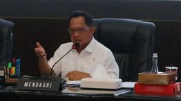 Mendagri Tito ke Kepala Daerah: Tunda Perjalanan Luar Negeri dan Seremonial yang Tak Perlu