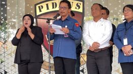 Tersangka Korupsi Laptop, Nadiem Ditahan Kejagung