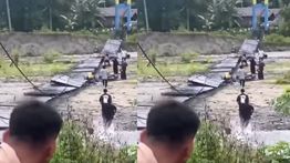 VIDEO: Rombongan Pengantin Jatuh Saat Jembatan yang Dilalui Tiba-tiba Putus