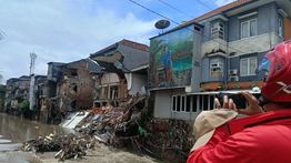 4 Orang Hilang Terbawa Banjir di Denpasar