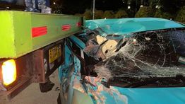 Penampakan Mobil Ringsek Terlibat Kecelakaan di Kalibata Jakarta Selatan