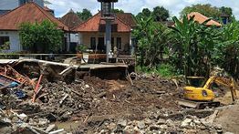 Satu Keluarga di Badung Bali Hilang Terseret Banjir, Rumah Rubuh