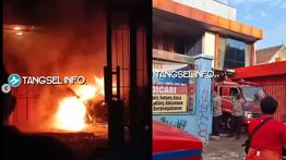 Pabrik Kaca di Jalan Jombang Kebakaran Pagi Ini