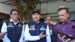 Mensos Salurkan Logistik dan Santunan Rp2 Miliar untuk Korban Banjir di Bali