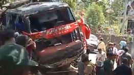 Kecelakaan Maut Bus Rombongan di Bromo, 8 Karyawan RS Bina Sehat Jember Tewas