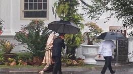 Ahmad Dofiri dan Istri Sambangi Istana di Tengah Isu Reshuffle Kabinet