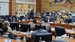 Panas! Pimpinan Baleg-Komisi II Debat soal RUU RUU Pemilu