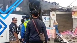 Rem Blong Diduga Jadi Penyebab Kecelakaan Bus Transjakarta di Cakung