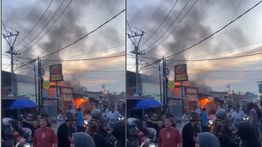Kebakaran Mengerikan Melanda Toko Stasiun Haurgeulis, Jadi Tontonan Warga