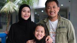 Diduga Trauma, Anak Zaskia Mecca Mendadak Sakit Usai Insiden Pemukulan Karyawannya