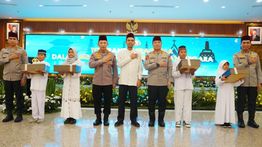 UAS Datangi Mabes Polri, Ada Apa?