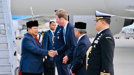 Disambut Hangat di Amsterdam, Prabowo Awali Misi Perkuat Diplomasi Indonesia-Belanda