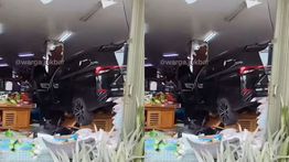 Dikemudikan Wanita, Mobil Seruduk Toko di Kalideres Jakbar