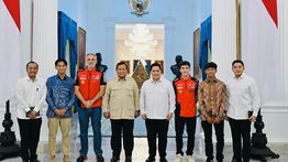 Momen Prabowo Terima Kunjungan Juara Dunia MotoGP Marc Marquez dan 2 Pebalap Muda Indonesia
