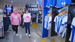 Wamen Ekraf Apresiasi Persib Store Sebagai Ruang Tumbuh Ekosistem Kreatif Lokal