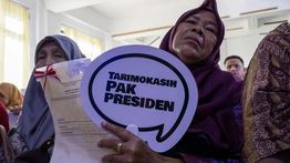 Menko AHY dan Wamen ATR/BPN Serahkan 129 Sertifikat Tanah kepada Warga Sumbar