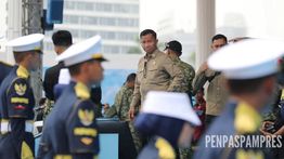 Komandan Paspampres Cek Pasukan yang Tampil di HUT ke-80 TNI