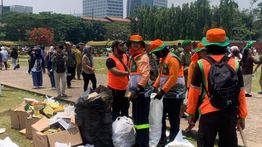126,65 Ton Sampah Diangkut Usai Perayaan HUT ke-80 TNI di Monas