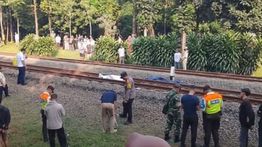 Pria Tewas Mengenaskan Dihantam Kereta di Tanah Kusir Siang Ini