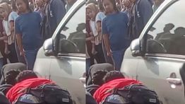 Mobil Seruduk Warga di Sungai Batang, 1 Orang Tewas