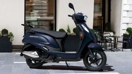 Suzuki Ikut Ramaikan Tren Skuter Retro Lewat Address 125 Versi Terbaru