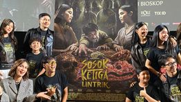 Luna Maya hingga Yasmin Napper Banting Setir Jadi Eksekutif Produser di Film 'Sosok Ketiga: Lintrik'