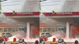 Mobil Terbakar Hebat di SPBU Cimahi