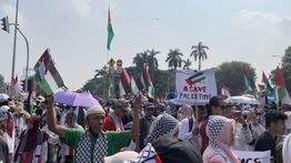 Ribuan Massa Padati Patung Kuda, Serukan “Free Palestine”