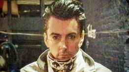Mantan Vokalis Lostprophets Ian Watkins Tewas Usai Diserang di Penjara Inggris