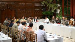 Prabowo Gelar Ratas Bahas Stimulus Ekonomi, Fokus pada Percepatan Program Nasional