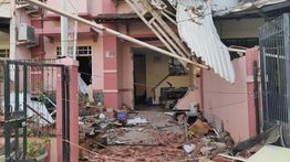 6 Rumah dan 1 Mobil Rusak Akibat Ledakan Tabung Gas di Cengkareng Barat
