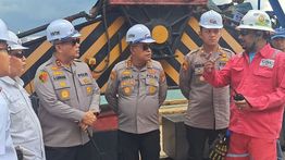 Kapal Tanker Terbakar Hebat di Batam, 10 Pekerja Tewas