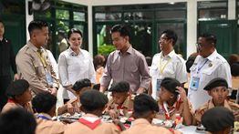 Gibran Ajak Siswa Ternate Jadi Generasi Tangguh dan Berdaya Saing