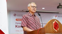 Eks Pimpinan KPK Bagi Perspektif Antikorupsi dalam Kuliah Umum di Universitas Harkat Negeri